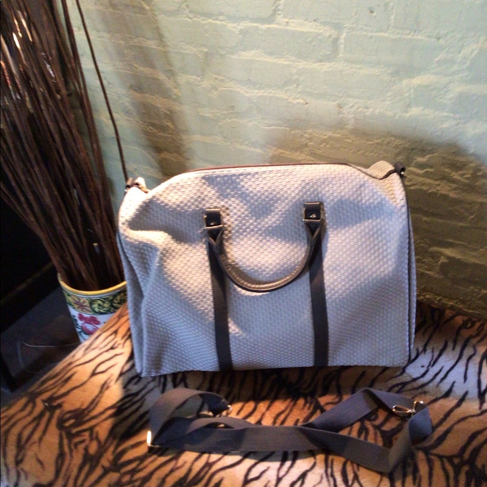 LULU dharma weekender bag